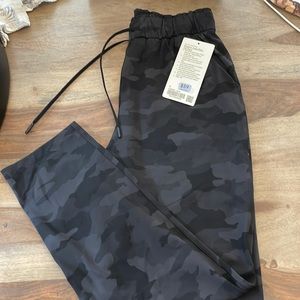 Lululemon Stretch High-Rise 7/8 pants